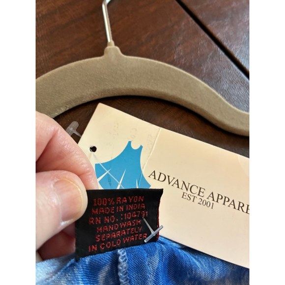 0163 NWT Tie Dye Maxie dress in blue and white. Size M/L - Picture 11 of 11